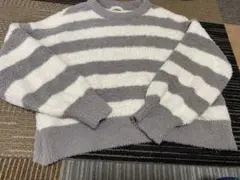 グレーとホワイトのストライプセーター EARTH