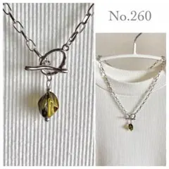 No.260「ハンドメイド」オリーブ クリア 変形菱形 マンテルネックレス