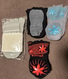 ピラティスソックス　滑り止め付き五本指ソックス　4足セット