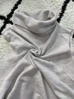 ザラ　タートルネックニット
