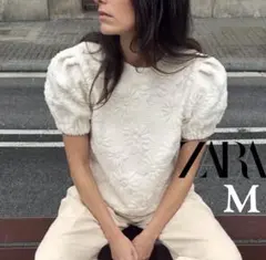 ZARA＊パフスリーブ　ニットトップス　M　新品　エクリュのサムネイル