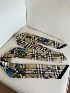 新品☆Burberry レースとチェックデザインの大判ストール 新品☆Burberry レースとチェックデザインの大判ストール