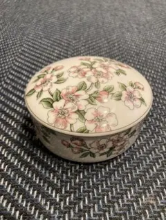 Item thumbnail for item 9f5ef6fb-2f2e-4757-ab75-5b34cd4850da