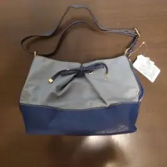 NATURAL BEAUTY BASICのショルダーバッグ