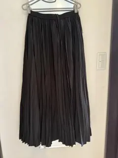 URBAN RESEARCH DOORS 黒プリーツスカート