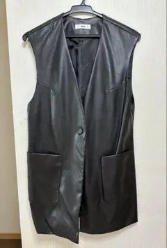 ブラックレザーベスト ノースリーブ