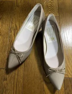 ラウナレア　ポインテッドトゥヒールバレエジュース