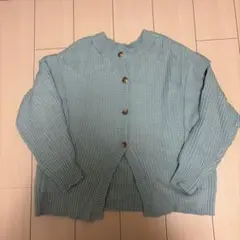 水色 ボタン付きニットカーディガン