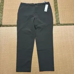 ①新品　GU ジーユー　ドライストレッチアンクルトラウザーCL　オリーブ　ＸＬ