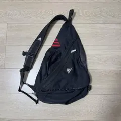 adidas ブラック レッド ワンショルダーバッグ y2k