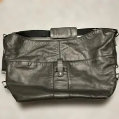 値下げしました❗️BANANA REPUBLIC ブラックレザー ショルダーバッグのサムネイル
