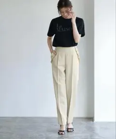 Pierrot テーパードパンツ 新品・タグ付きのサムネイル