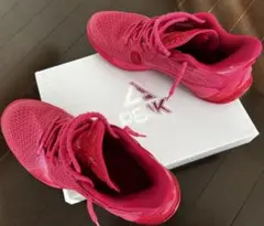 PEAK ピンク バスケットボールシューズ