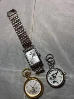 Disney watch 3個 稼動中古品　バラ売り不可のサムネイル