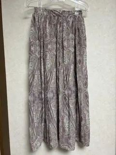 ペイズリー柄　ロングスカート