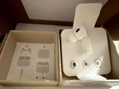 【正規品】AirPods Pro 第2世代　新品未使用 右耳のみ A3047