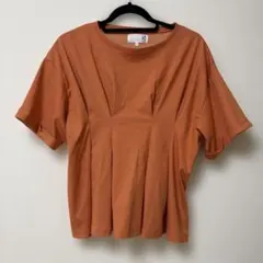 LAKOLE オレンジ 半袖カットソー プルオーバー　ペプラム　オレンジ　美品のサムネイル