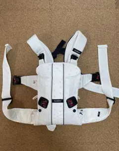 お値下げしました！ ベビービョルン　抱っこ紐　ホワイト　メッシュ