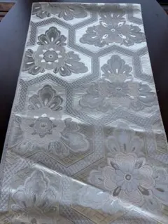 アンティーク袋帯☆G2シルバーの小紋柄ベースに淡いピンクなどの古典柄