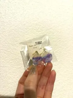 ピアス　パープル