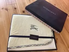 BURBERRY タオル地ブランケット