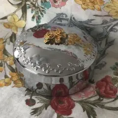 Item thumbnail for item 68ac084d-6db1-4cd1-a2c8-34a4c81f75c2