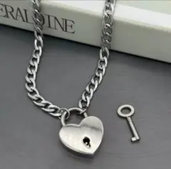 金アレ シルバーハートキー サージカルステンレス トレンドネックレス 【爆売】