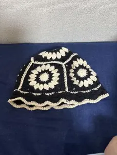 グラニースクエアデザインのハット