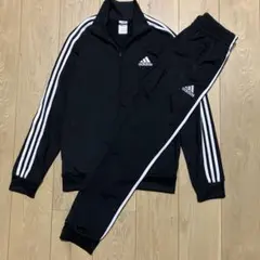 定価:7,689円 adidas ジャージセットアップ