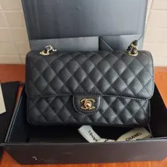 ブラック ショルダーバッグ