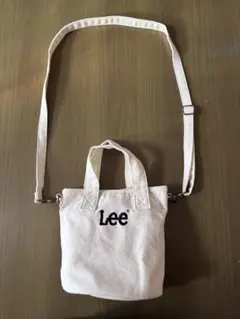 ねんこ様　お値下げしました。Lee ショルダーバッグ ホワイト 前面ポケット付き