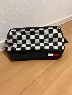 Tommy HILFIGER バッグ　ポーチ