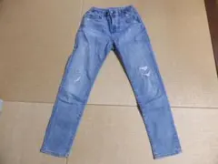 ユニクロ ライトブルーダメージ スリムパンツ 160サイズ