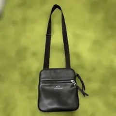 Armani Exchange ショルダーバッグ ブラック