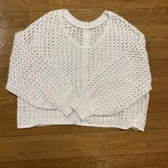 薄ピンク色カーディガンオープンバック