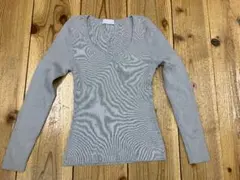 H&Mグレーニットセーター