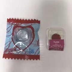 【新品未使用非売品】fwee フィー リップアンドチーク ノベルティ キーリング