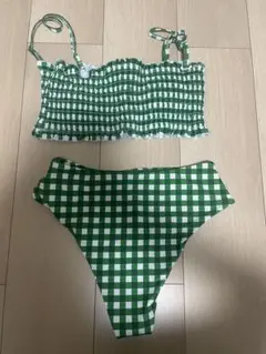 緑と白のチェック柄セパレート水着