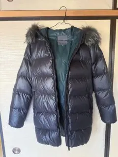 デュベテカのフード付きダウンジャケット ブラック