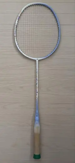 しゅんちん 様 YONEX AX100GVA GRBE 4U6 バドミントン - メルカリ