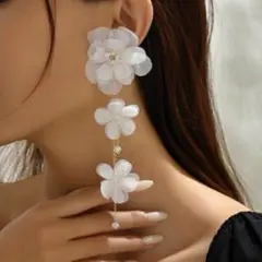 大ぶり ホワイト フラワー ピアス ブライダル 結婚式 前撮り パーティー 花