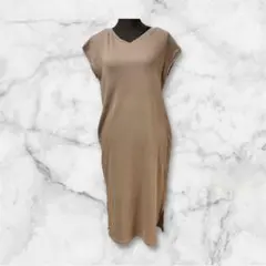 (アーバンリサーチドアーズ)ベージュ ノースリーブ ワンピース　VネックFREE