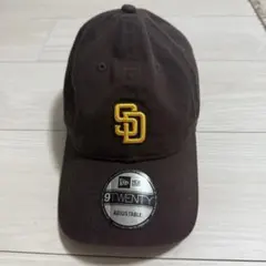 Item thumbnail for item 305e7c8e-68ff-49f5-b3aa-2dc4cb1511d0