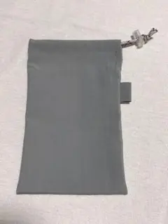 ハンドメイド　ナイロン小無地のシンプルなグレーの巾着袋