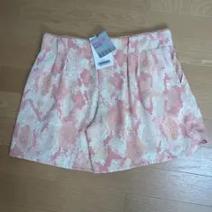 ELLE　パイソン柄ショートパンツ　タグ付き新品未使用