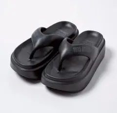 GOSSIP CLUB オリジナルロゴ厚底サンダル　厚底ビーサン　レディース