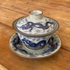 青花九龍紋蓋碗 中国茶器 景徳镇 蓋付き茶器 飲茶食器 煎茶具 未使用品