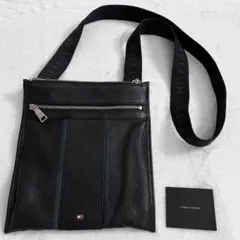 TOMMY HILFIGER 牛革 ボディバック ショルダーバッグ 黒 2wayのサムネイル