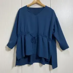 DAMA collection ドローストリング Vネックブラウスのサムネイル