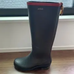 Item thumbnail for item 0d6682e0-ed7f-4efd-a7c3-ffa903708780